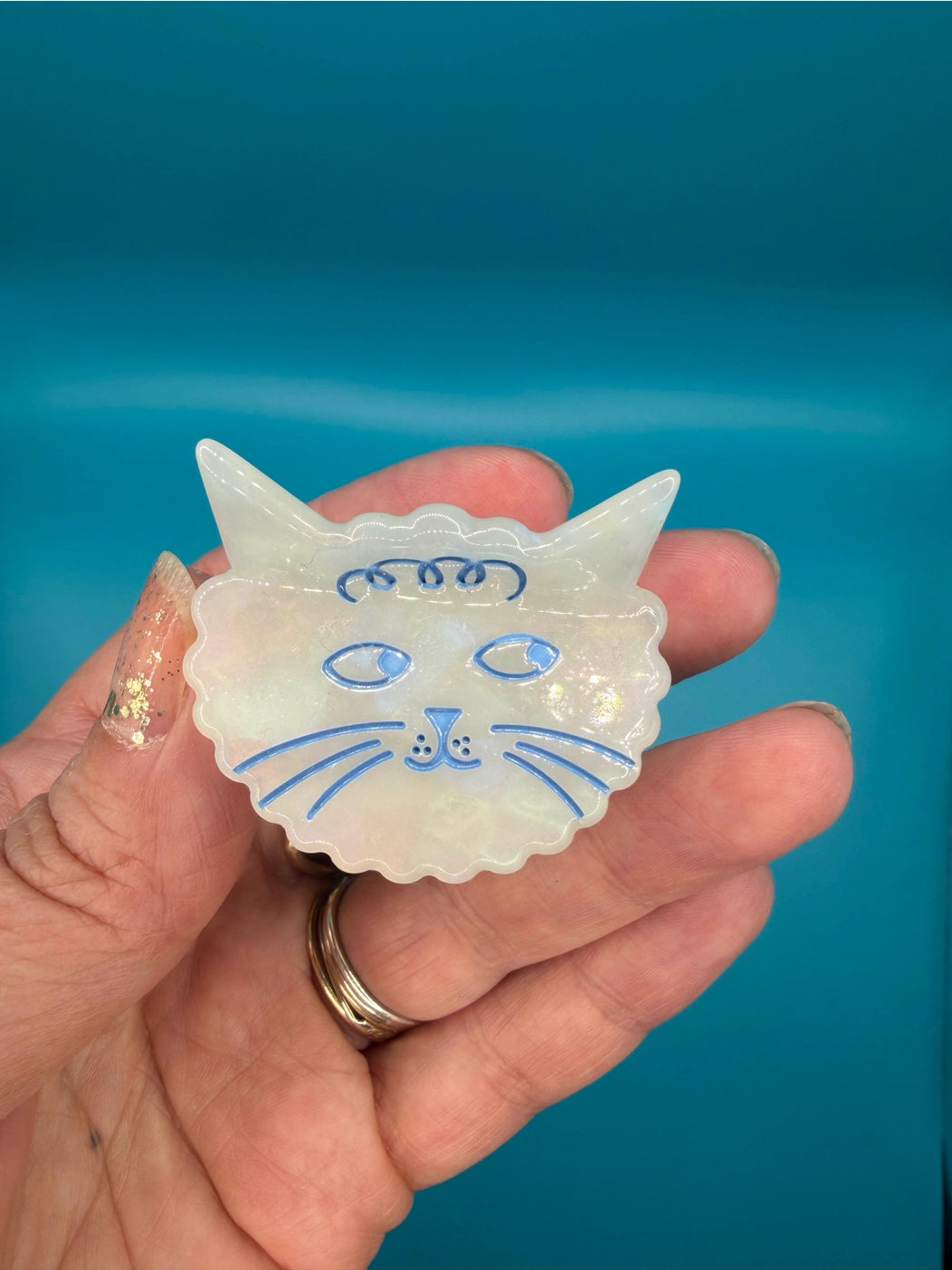 Cloud Cat Hair Claw