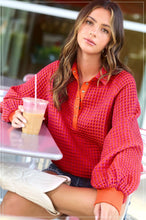 Load image into Gallery viewer, Two Tone Textured Snap Button Front Top