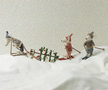 Load image into Gallery viewer, Winter Mouse Ski Set - Big Sister