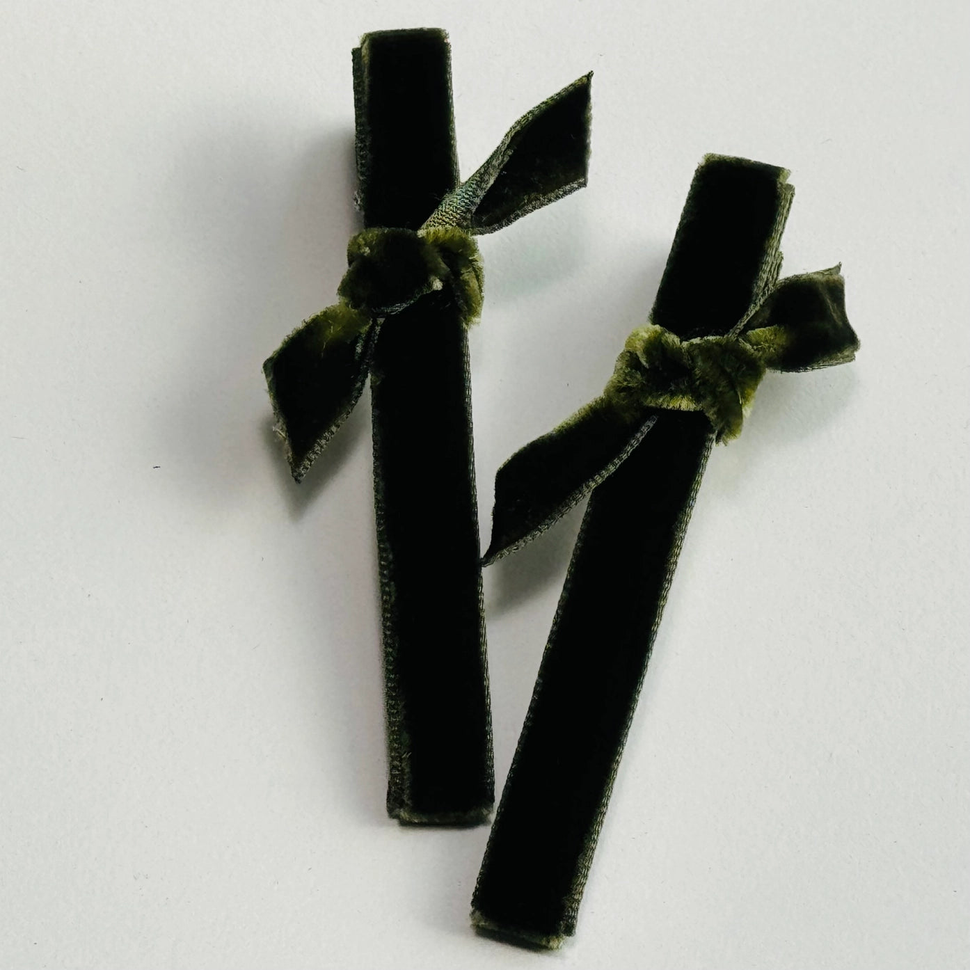 Velvet Bar Clips - Several Colors