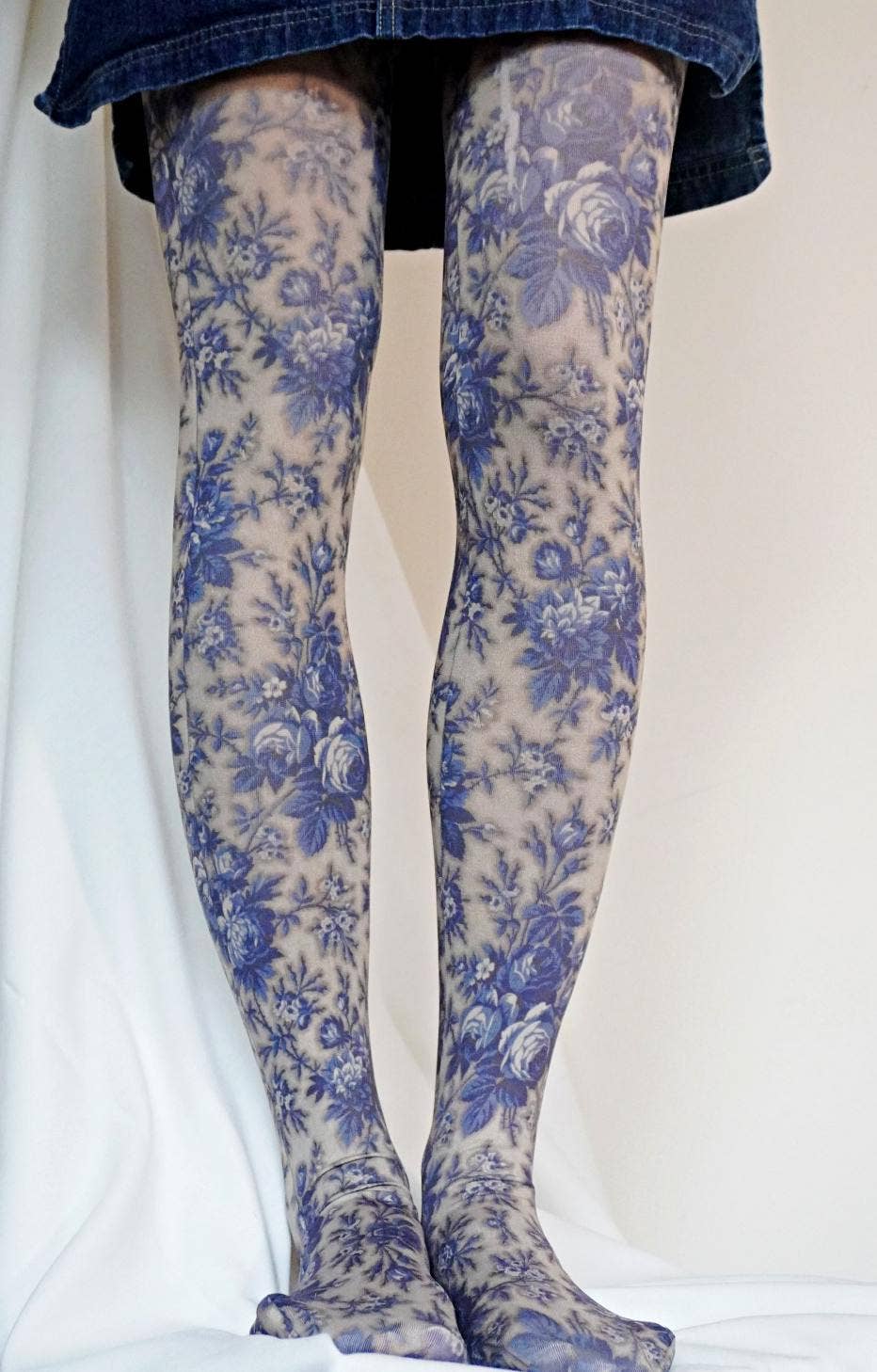 Vintage Blue Roses Tights