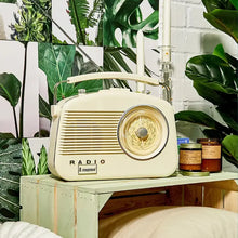 Load image into Gallery viewer, Classic Vintage Style Brighton Fm/Mw/Lw Radio - Cream