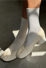 Load image into Gallery viewer, Her Socks - Modal Lurex (Ivory Gold)