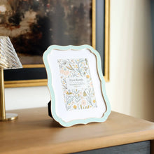 Load image into Gallery viewer, Gallery 4x6 Vintage Rectangle Edge Zinc Alloy Picture