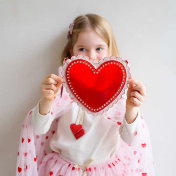 Scalloped heart bag