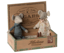 Load image into Gallery viewer, Two toy mice in a decorative cigar box with 'Havana Cigars' branding.