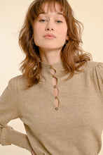 Load image into Gallery viewer, Detailed Knit Sweater - Beige