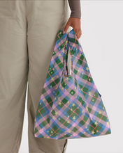 Load image into Gallery viewer, Standard BAGGU -  Green Star Plaid