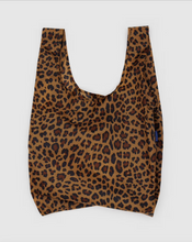 Load image into Gallery viewer, Standard BAGGU - Leopard