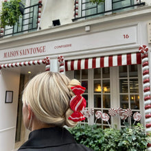 Load image into Gallery viewer, Hand-Painted Bonbon Claw Hair Clip - Two Colors