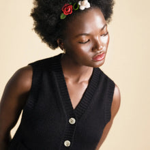 Load image into Gallery viewer, Dapper Daisy Bobby Pin Hair Clips