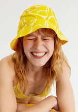 Load image into Gallery viewer, Fruit Print Reversible Bucket Hat