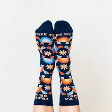 Load image into Gallery viewer, Free To Be Me Crew Socks - Women&#39;s
