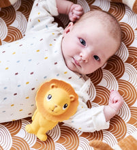 Load image into Gallery viewer, 100% Natural Rubber Toy Leo the Lion