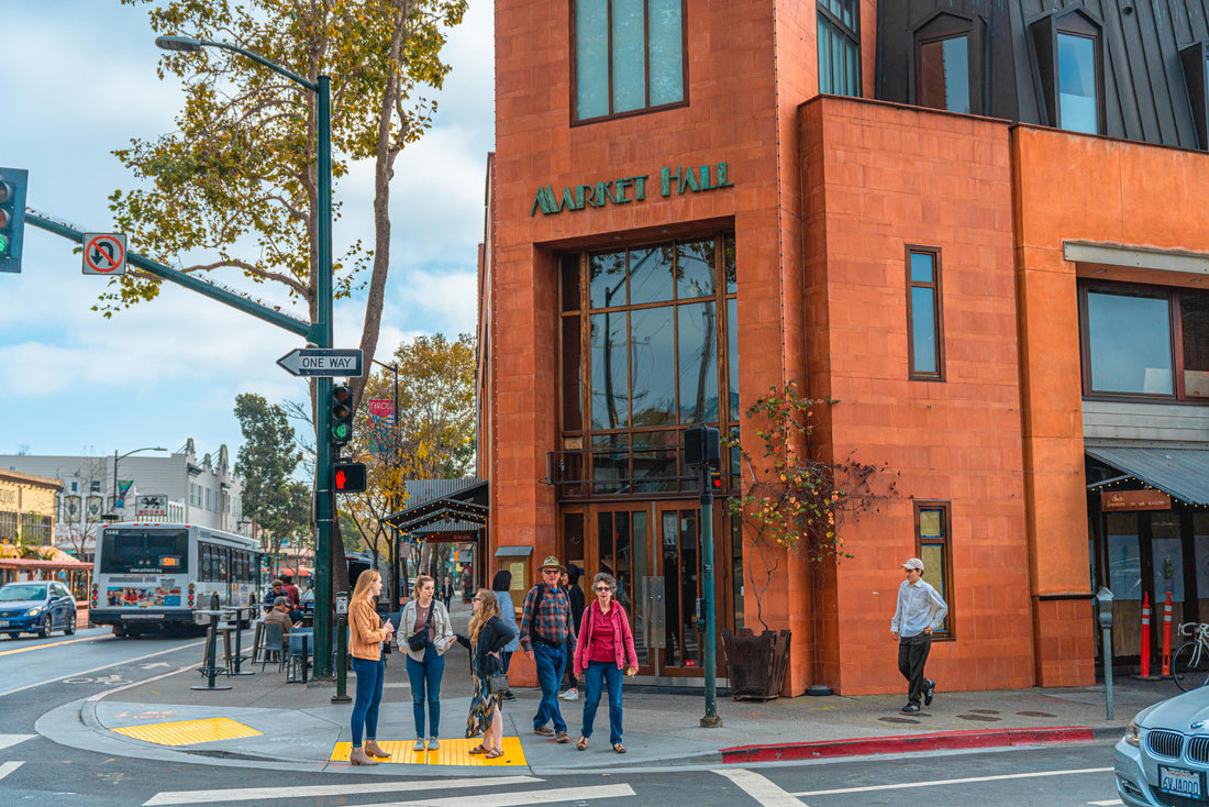 The Best Women's Boutiques in Oakland's Rockridge: A Local Guide
