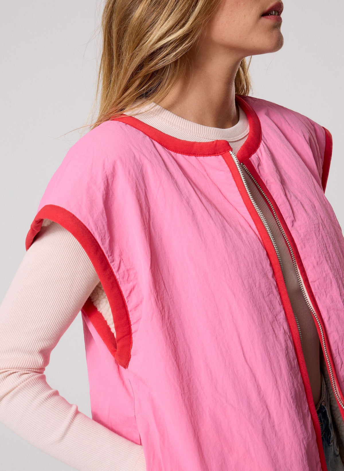 Ihlizola Reversible Vest