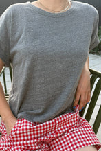 Load image into Gallery viewer, Fille Tee (Two Colors)
