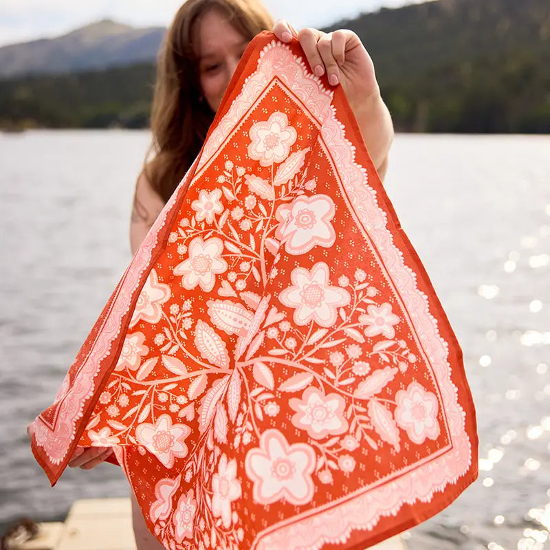 Lacey Bandana