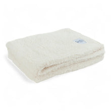 Load image into Gallery viewer, Classic Borderless Blanket - Ivory
