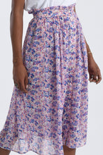 Load image into Gallery viewer, Floral Buttoned Front Skirt
