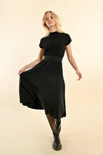 Load image into Gallery viewer, Pleated High Waisted Midi Skirt
