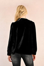 Load image into Gallery viewer, Velvet Top - Black
