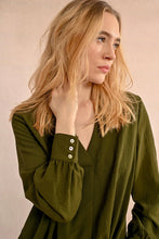 Load image into Gallery viewer, Short Puffy Blouse - Olive
