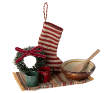 Load image into Gallery viewer, Cosy Christmas Set
