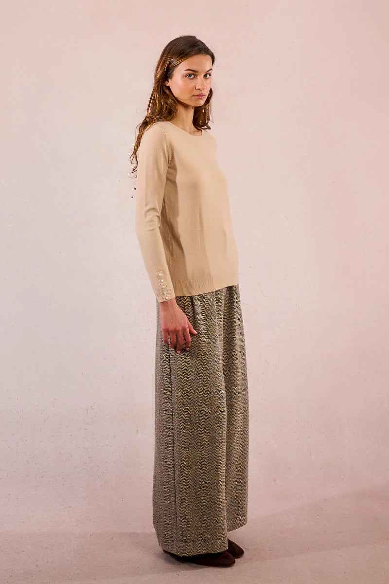 L/S Knitted Sweater - Beige