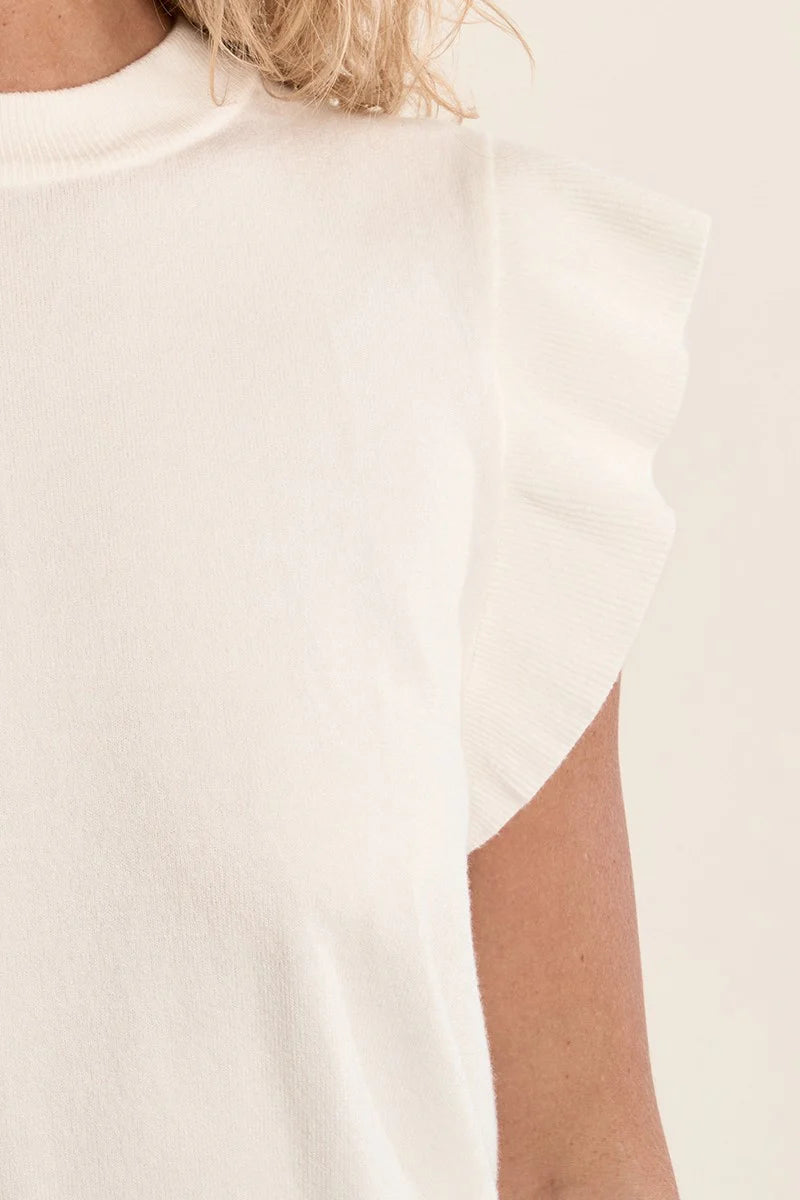 Short-Sleeved Ruffled Sweater - White