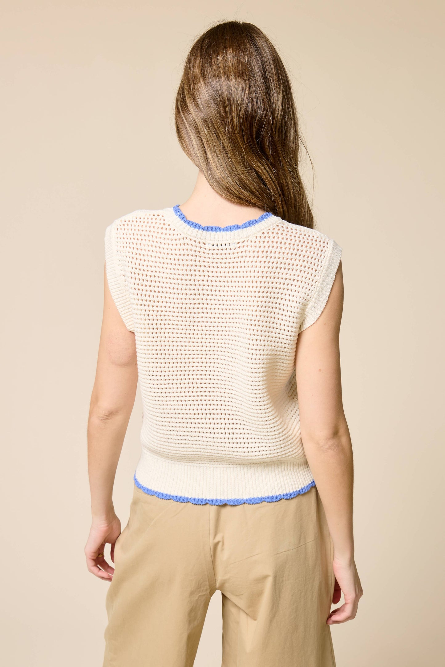 Seaside Fish Embroidery Sleeveless Knit Top