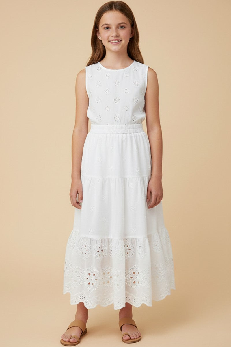 Scalloped Eyelet Hemmed Tiered Skirt