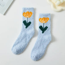 Load image into Gallery viewer, Flower Petal Fuzzy Socks
