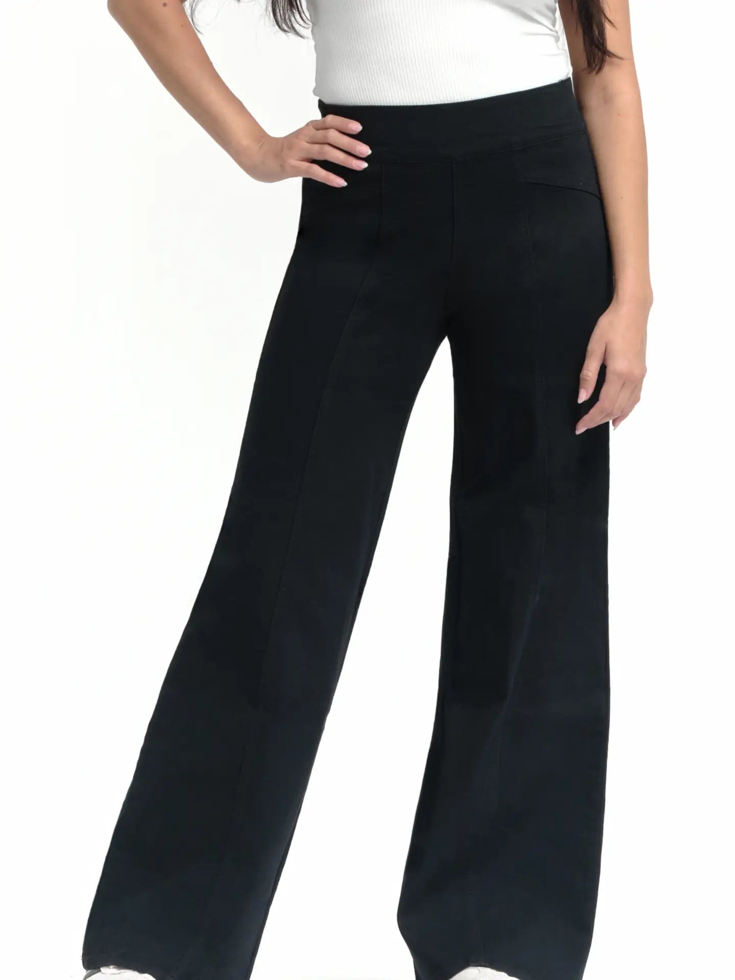 32" Pull-On Wide Leg Jeans w/ Tummy Control in Black