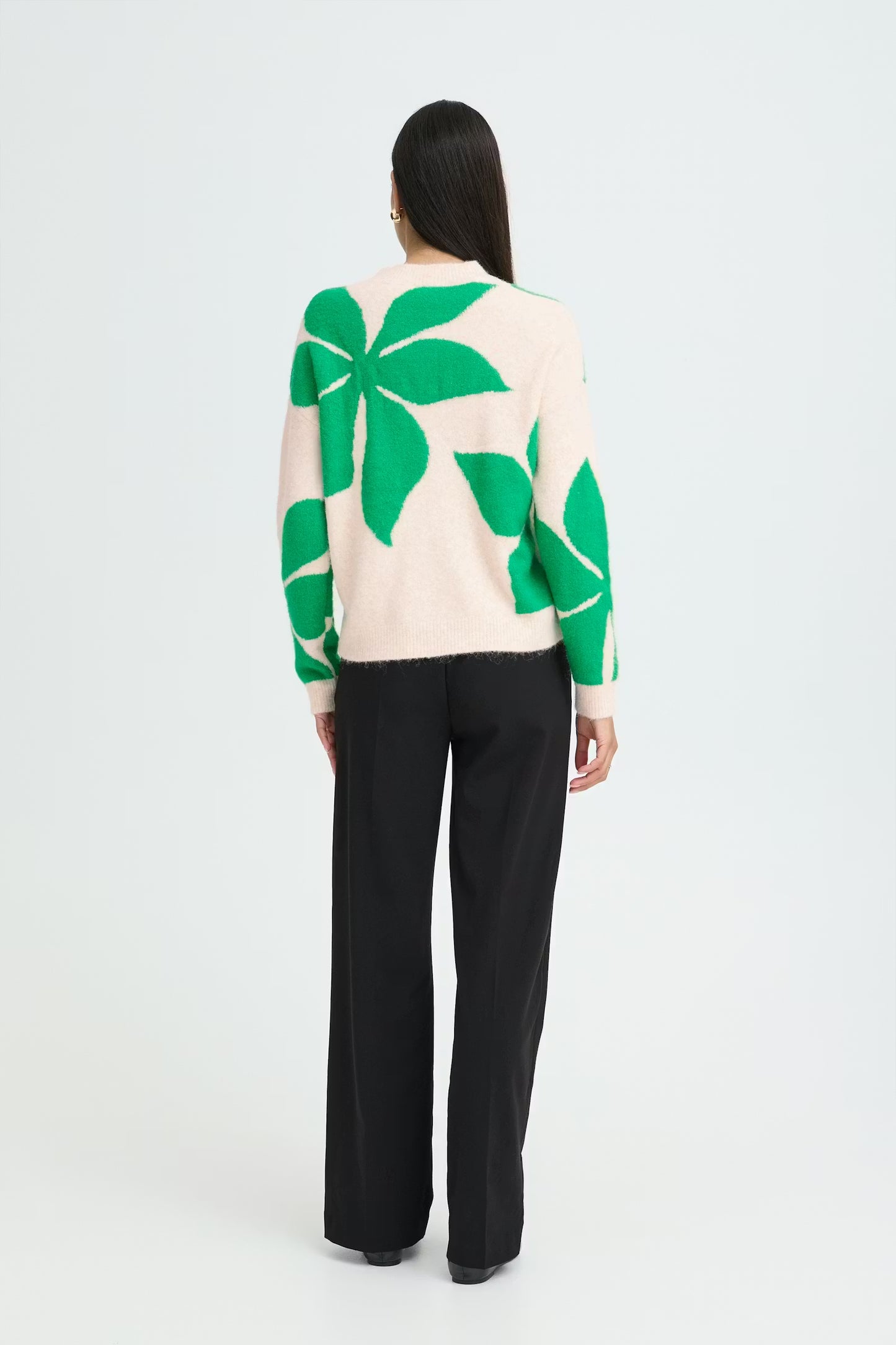 Byomea Flower Sweater