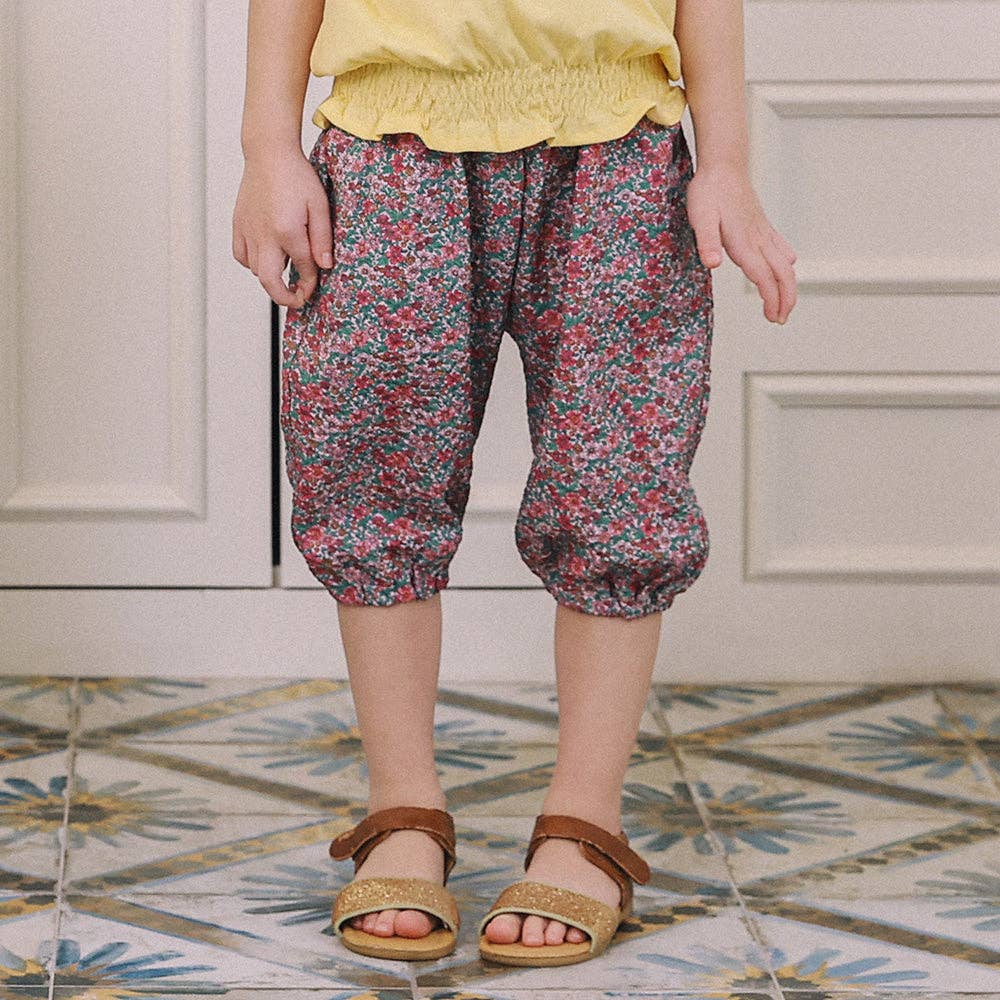 Floral Print Capri Balloon Baggy Pants