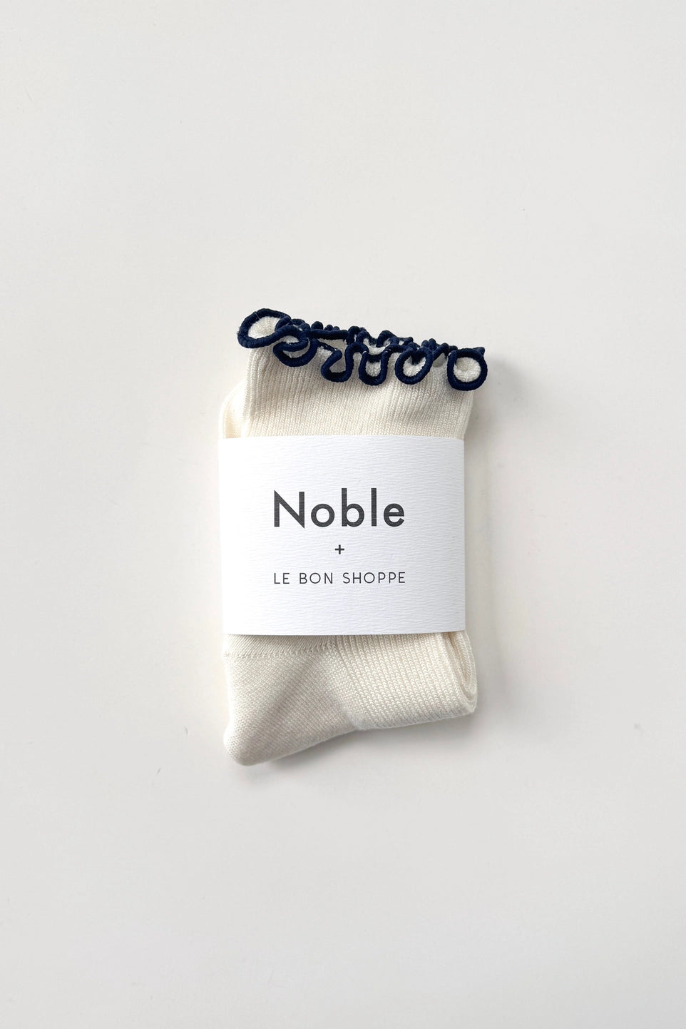 The Petite Ruffled Modal Socks - Soft White/Navy