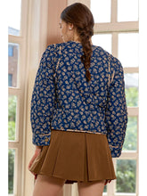 Load image into Gallery viewer, Vintage-Style Quilted Jacket
