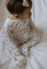 Load image into Gallery viewer, Vintage Floral Zip Pajamas
