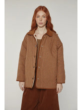 Load image into Gallery viewer, Reversible Quilted Cotton Jacket
