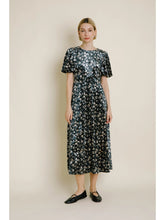 Load image into Gallery viewer, Velvet Midi Dress w/ Cording

