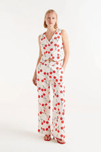 Load image into Gallery viewer, Cherry Print Tailored Vest
