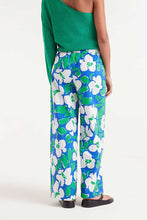 Load image into Gallery viewer, Floral Print Pants
