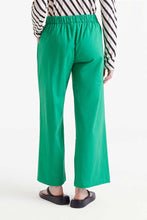 Load image into Gallery viewer, Straight Trouser - Green
