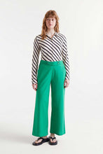 Load image into Gallery viewer, Straight Trouser - Green
