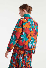 Load image into Gallery viewer, Printed Jacket
