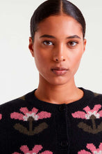 Load image into Gallery viewer, Floral Print Sweater
