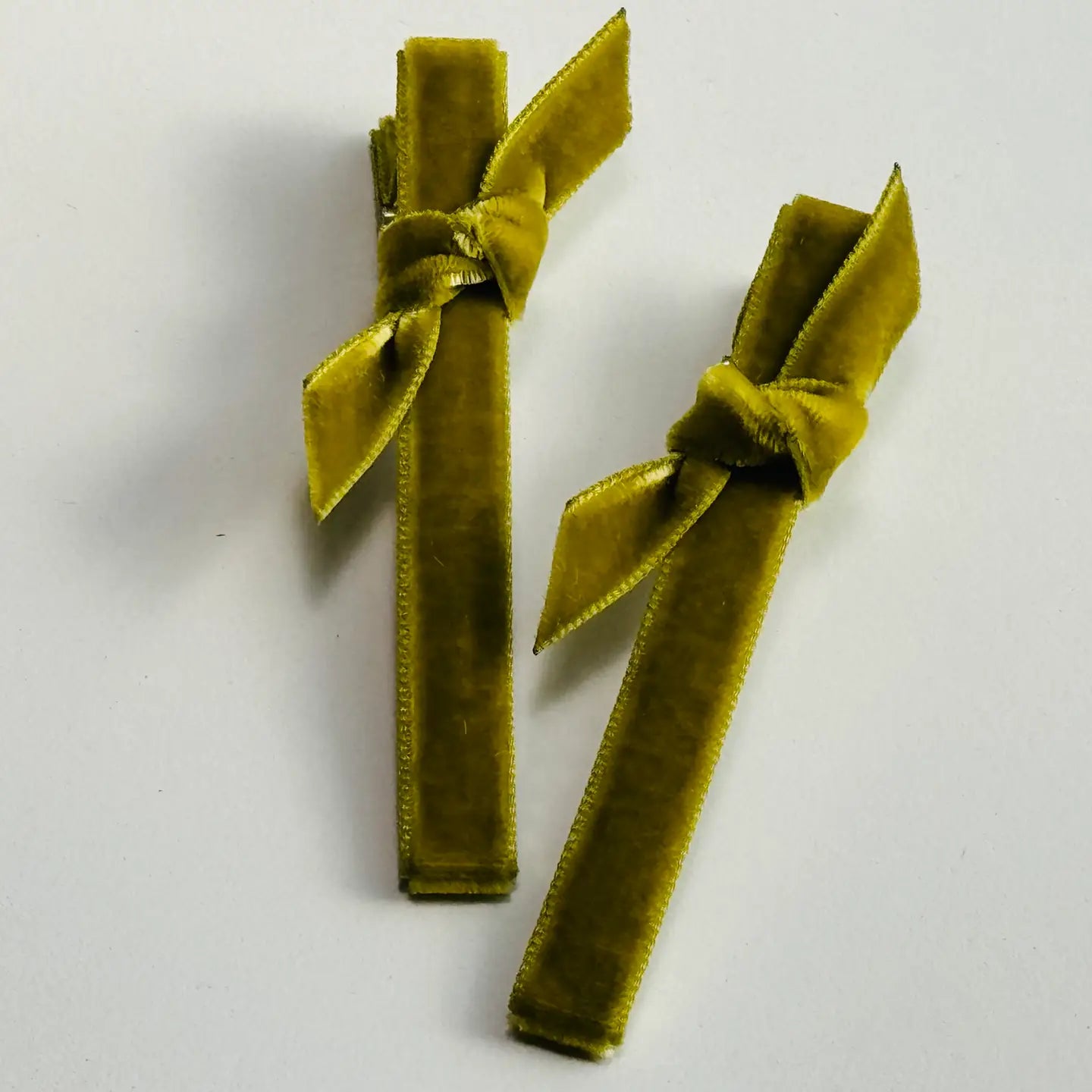 Velvet Bar Clips - Several Colors