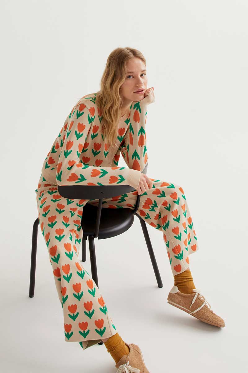 Tulip Print Sweater Pant