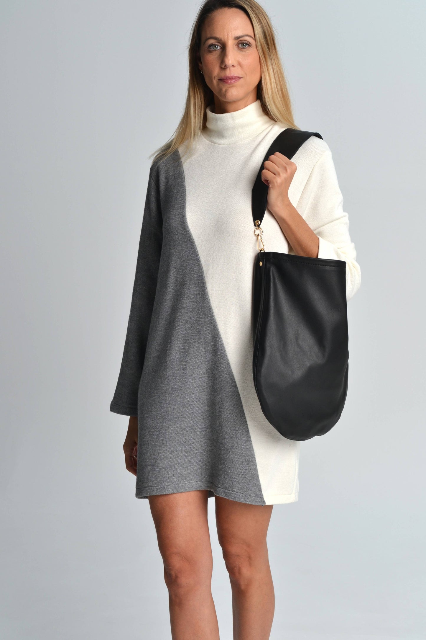 Anna leather  bag in black